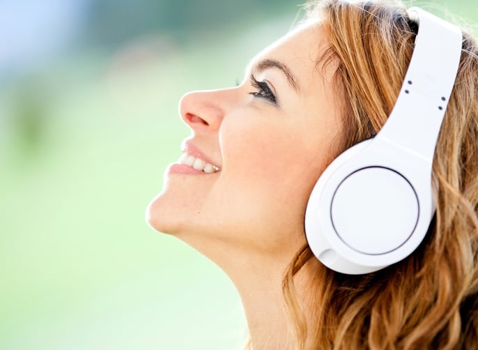 can noise canceling headphones help migraines